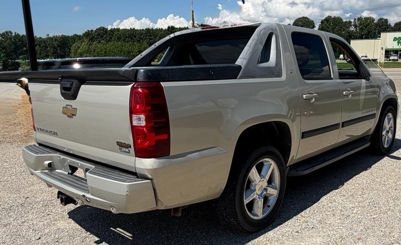 Chevrolet Avalanche LS 4WD 2007
