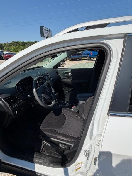 Jeep Cherokee Latitude FWD 2019