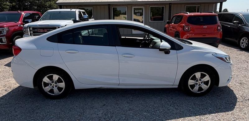 Chevrolet Cruze LS Auto 2017
