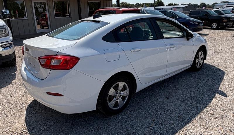 Chevrolet Cruze LS Auto 2017