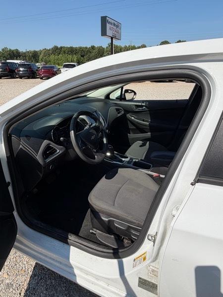 Chevrolet Cruze LS Auto 2017