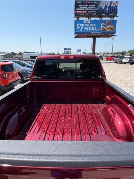 RAM 1500 SLT Quad Cab 4WD 2020