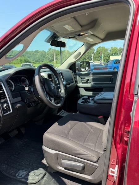RAM 1500 SLT Quad Cab 4WD 2020