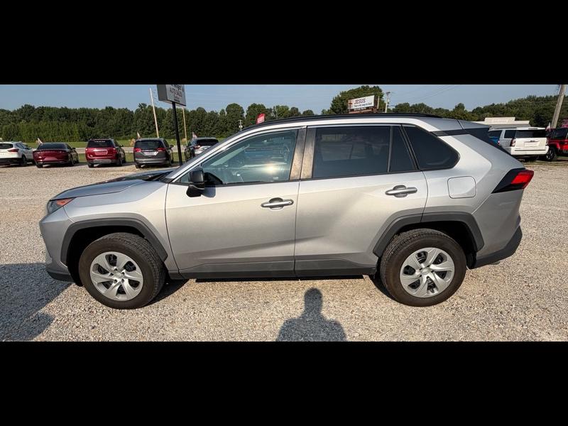 Toyota RAV4 LE AWD 2020