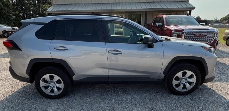 Toyota RAV4 LE AWD 2020
