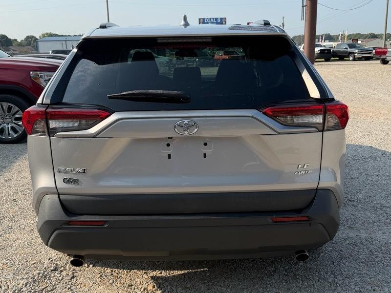 Toyota RAV4 LE AWD 2020
