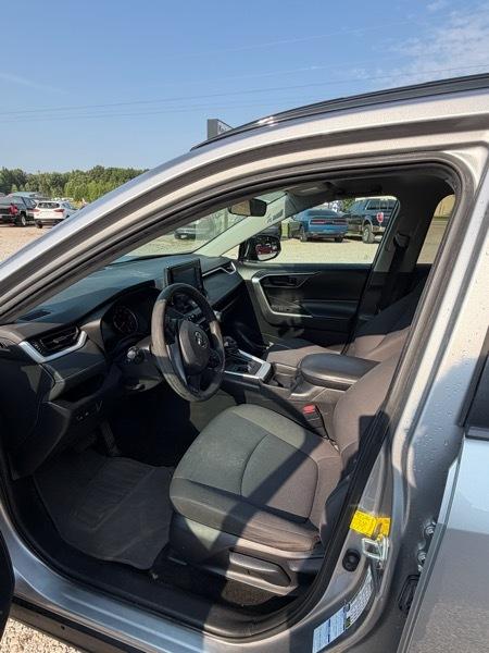 Toyota RAV4 LE AWD 2020