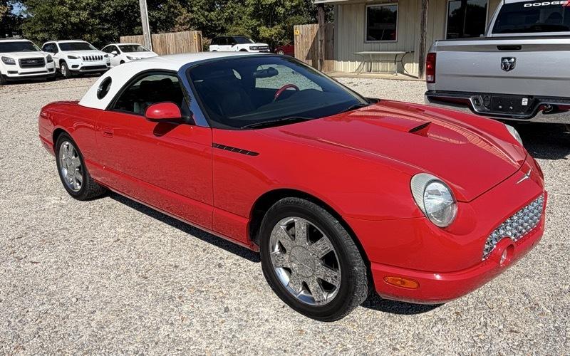 Ford Thunderbird Deluxe 2002
