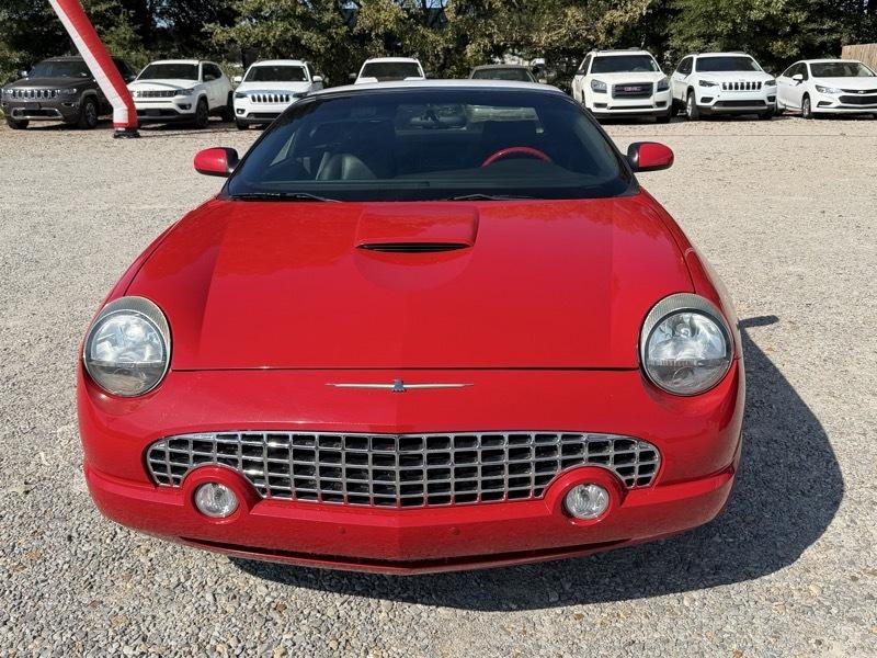 Ford Thunderbird Deluxe 2002