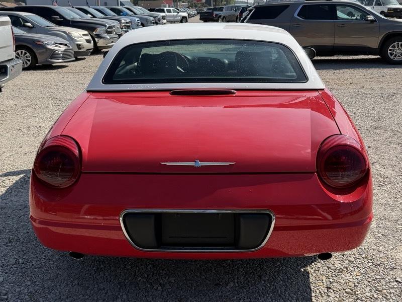 Ford Thunderbird Deluxe 2002