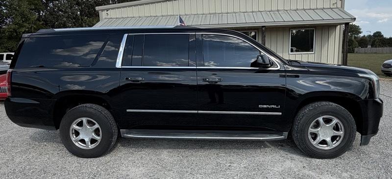 GMC Yukon XL Denali 4WD 2016