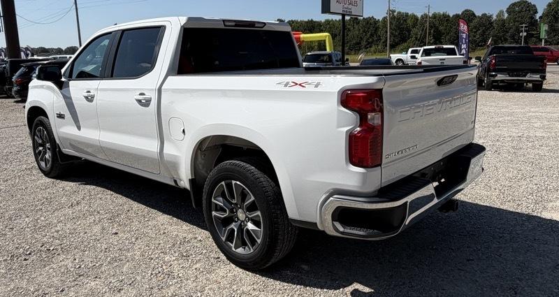 Chevrolet Silverado 1500 LT Crew Cab 4WD 2023
