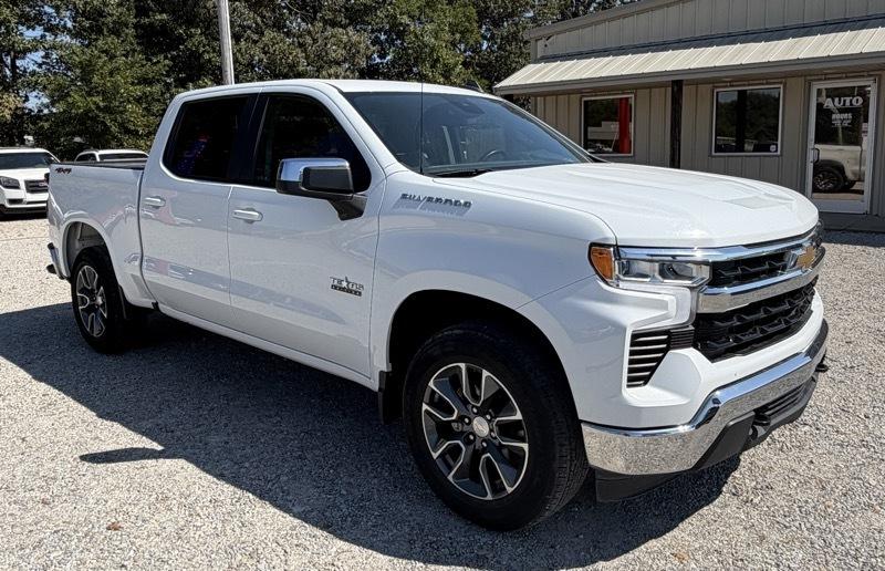 Chevrolet Silverado 1500 LT Crew Cab 4WD 2023