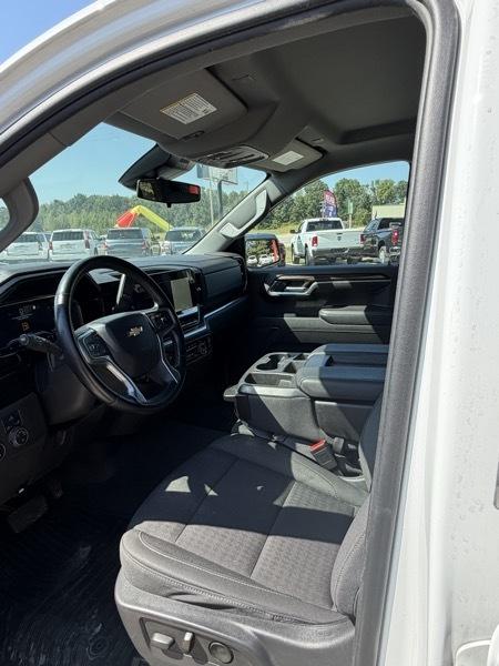 Chevrolet Silverado 1500 LT Crew Cab 4WD 2023
