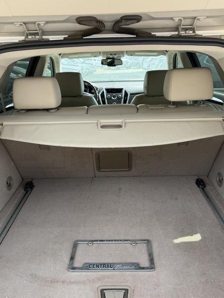Cadillac SRX Luxury 2012