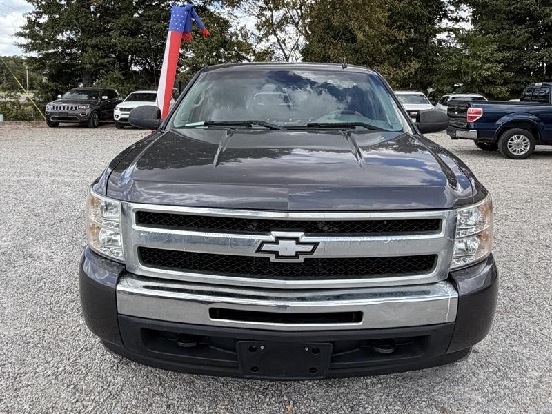 Chevrolet Silverado 1500 LS Crew Cab Short Box 4WD 2011