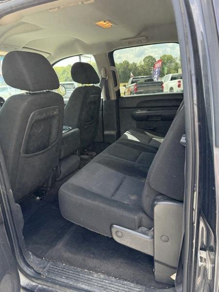 Chevrolet Silverado 1500 LS Crew Cab Short Box 4WD 2011