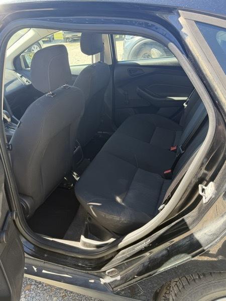 Ford Focus S Sedan 2015
