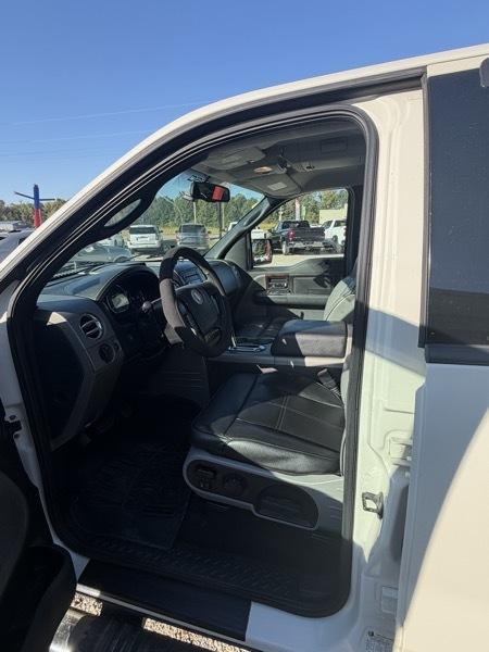 Lincoln Mark LT 2WD 2006