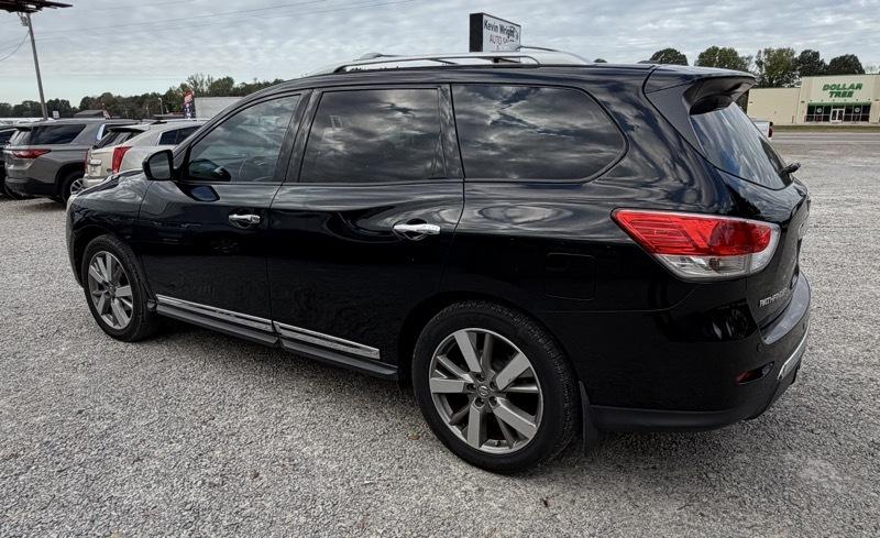 Nissan Pathfinder S 2WD 2015