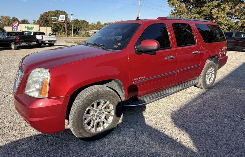 GMC Yukon Denali XL 4WD 2013