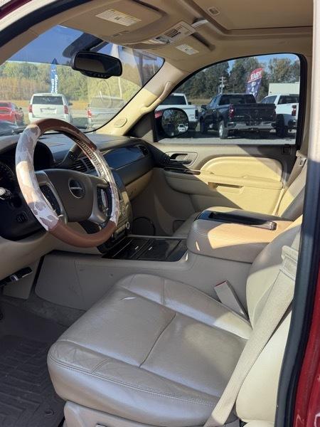 GMC Yukon Denali XL 4WD 2013