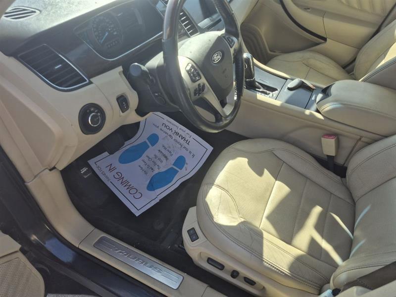 Ford Taurus Limited AWD 2015