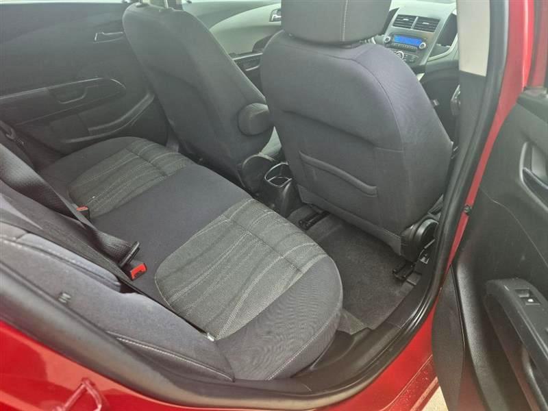 2013 Chevrolet Sonic LT - Photo 8