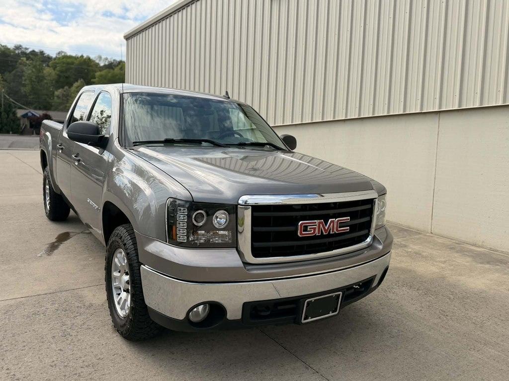 2007 GMC Sierra Classic 1500 SLE2 Crew Cab 4WD