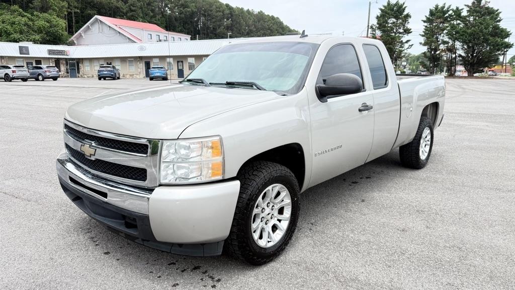 2009 Chevrolet Silverado 1500 Work Truck Ext. Cab Long Box 2WD