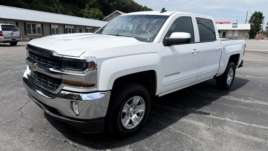 2017 Chevrolet Silverado 1500 LT Crew Cab 2WD