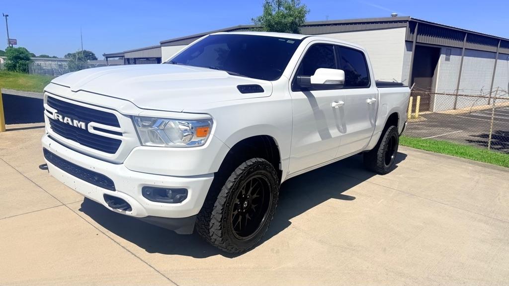 2019 RAM 1500 Big Horn/Lone Star 4x4 Crew Cab 5'7's photo