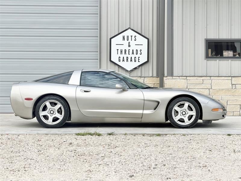 Chevrolet Corvette Coupe 1999