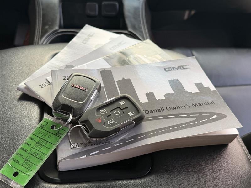 GMC Yukon XL SLT 2WD 2019