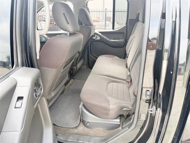 Nissan Frontier S Crew Cab 4WD 2012