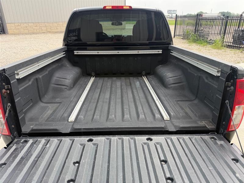 Nissan Frontier S Crew Cab 4WD 2012