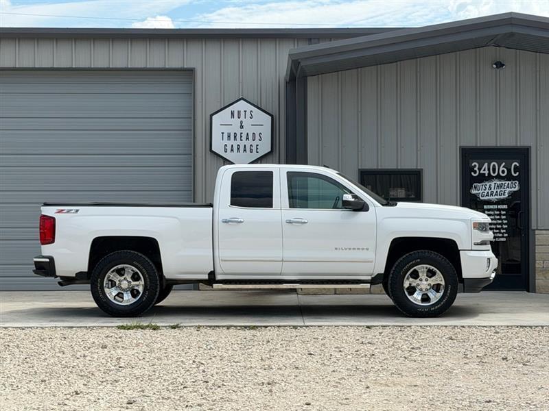 Chevrolet Silverado 1500 LTZ Double Cab Short Box 4WD 2016