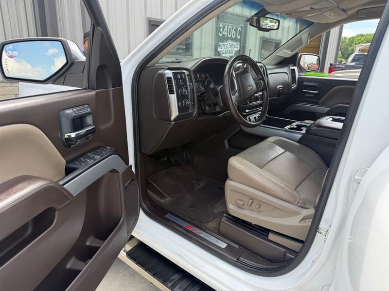 Chevrolet Silverado 1500 LTZ Double Cab Short Box 4WD 2016