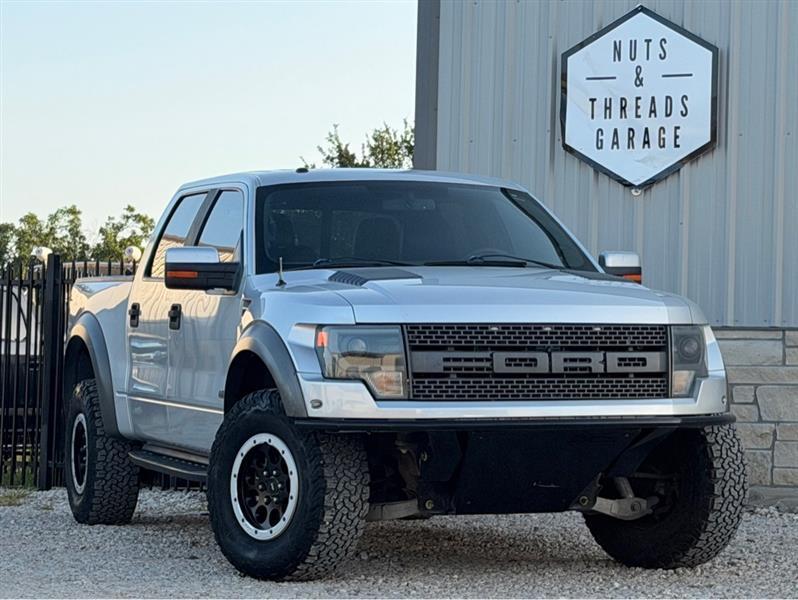 Ford F-150 SVT Raptor SuperCrew 5.5-ft. Bed 4WD 2013