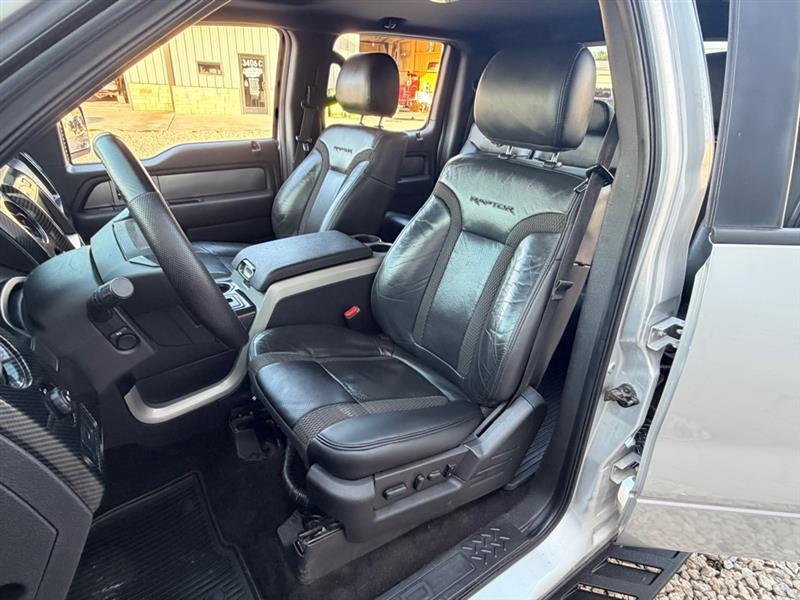 Ford F-150 SVT Raptor SuperCrew 5.5-ft. Bed 4WD 2013
