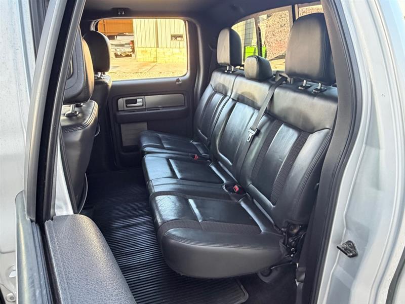Ford F-150 SVT Raptor SuperCrew 5.5-ft. Bed 4WD 2013
