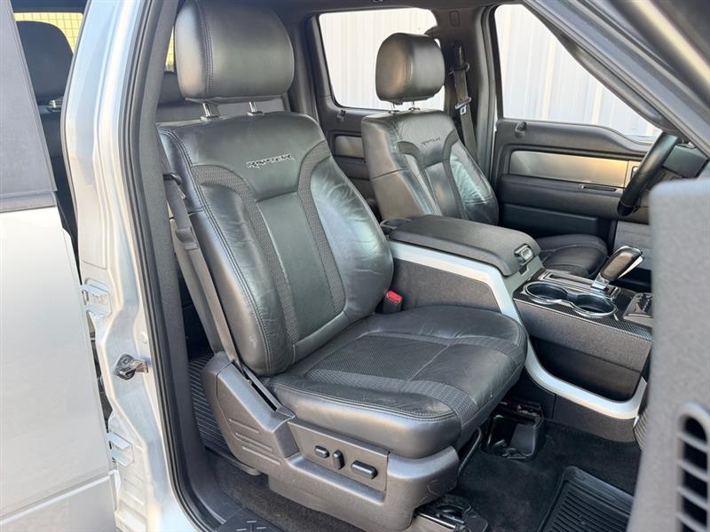 Ford F-150 SVT Raptor SuperCrew 5.5-ft. Bed 4WD 2013