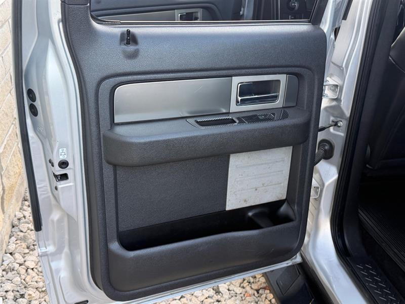 Ford F-150 SVT Raptor SuperCrew 5.5-ft. Bed 4WD 2013