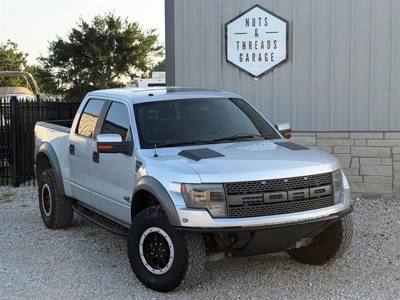 Ford F-150 SVT Raptor SuperCrew 5.5-ft. Bed 4WD 2013