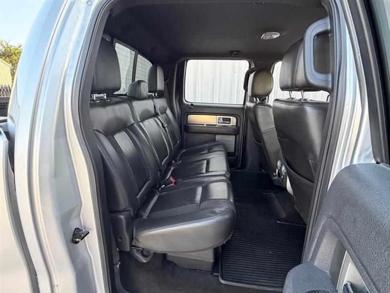 Ford F-150 SVT Raptor SuperCrew 5.5-ft. Bed 4WD 2013