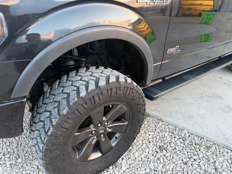 Ford F-150 XL SuperCrew 5.5-ft. Bed 4WD 2013