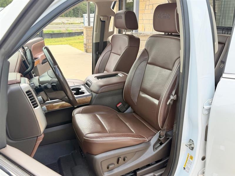 Chevrolet Silverado 1500 High Country Crew Cab Long Box 4WD 2017