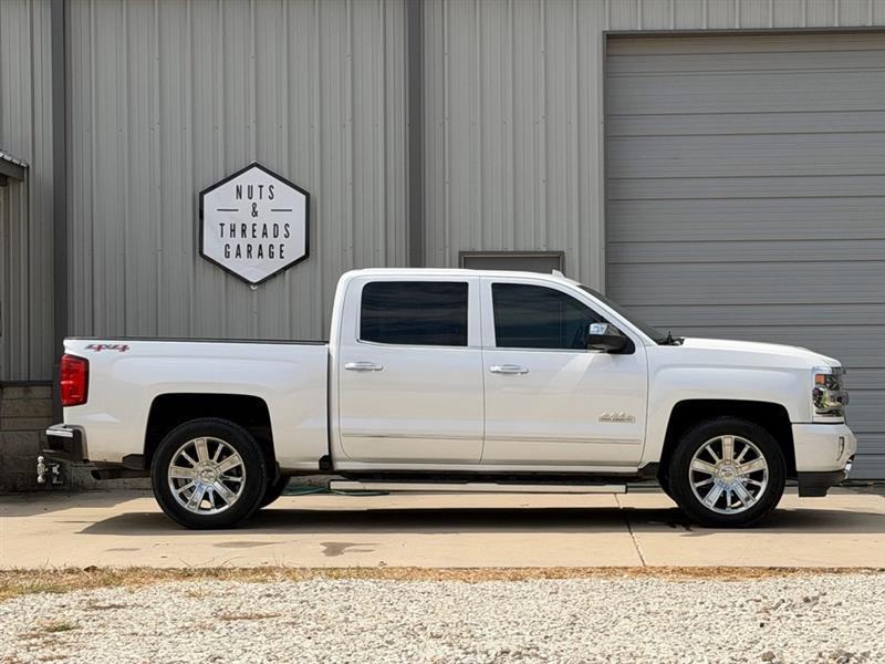 Chevrolet Silverado 1500 High Country Crew Cab Long Box 4WD 2017