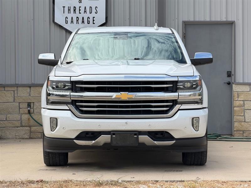 Chevrolet Silverado 1500 High Country Crew Cab Long Box 4WD 2017