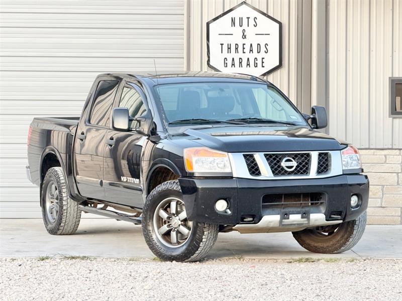 Nissan Titan S Crew Cab 4WD 2014